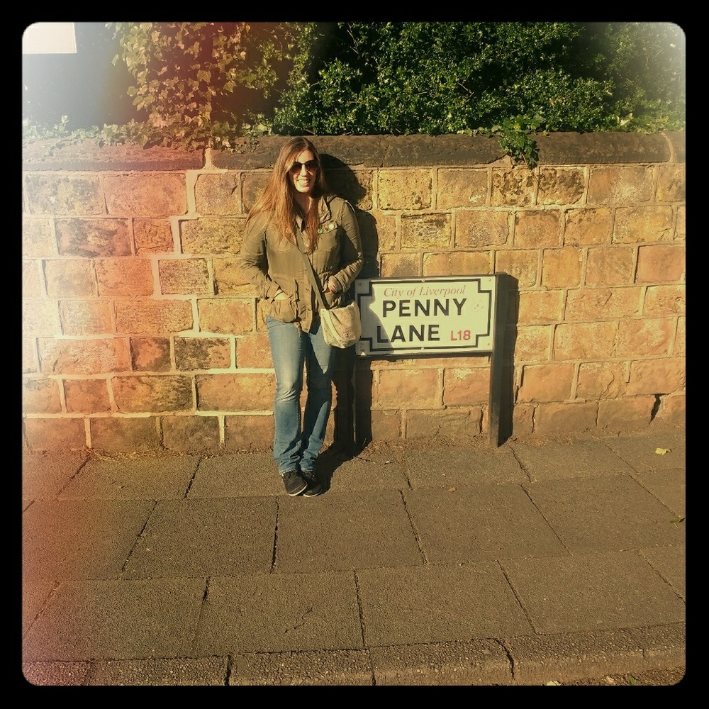 Meet your Posher, Danielle